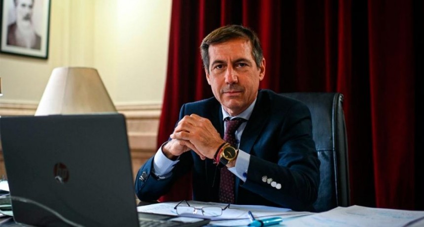 Naidenoff apunt&oacute; contra Bullrich: "La Ciudad y las provincias no son patrimonio de ning&uacute;n partido&rdquo;