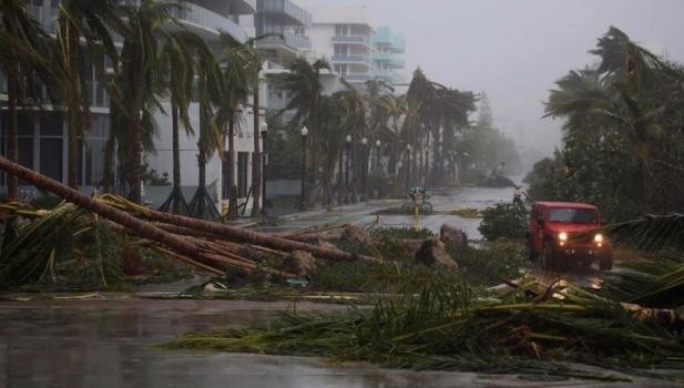 El huracán Milton barrió varias ciudades de Florida causando muerte y devastación