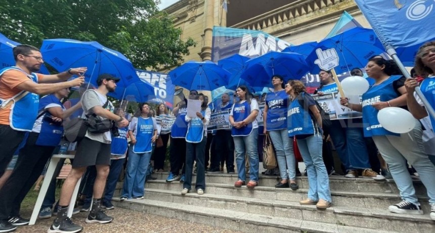 Nueva jornada de protesta de Amsafé: reclamó por los concursos y exigió la reapertura de paritarias