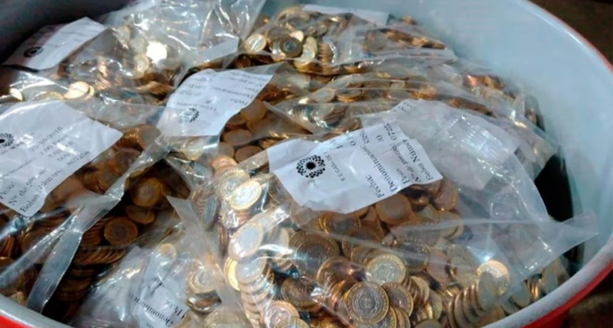 El BCRA rematará 1.500 tambores repletos de monedas, que solo valen por el precio del metal