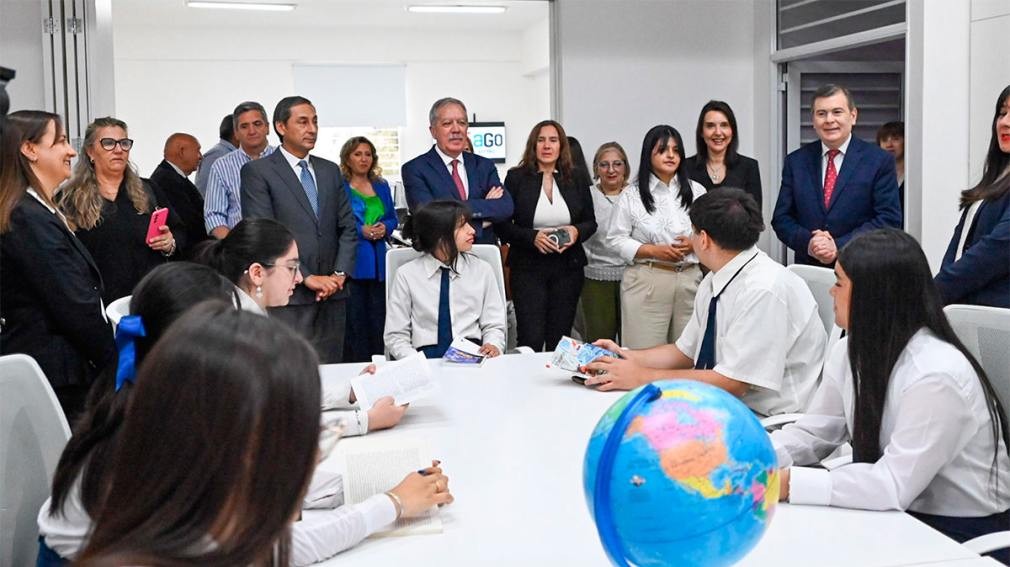 Zamora inauguró la obra de ampliación y refacción del Instituto Superior de Bellas Artes “Juan Yaparí”