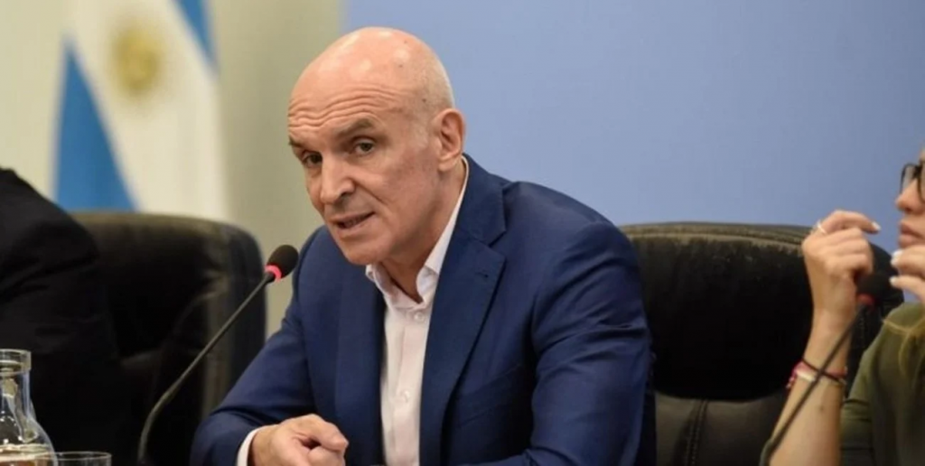 Espert bajó su candidatura a diputado y Milei salió a respaldar la decisión