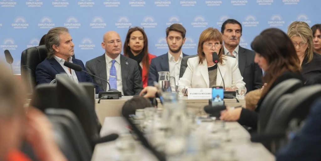 Bullrich mostró resultados con eje en Rosario y pidió avanzar con leyes clave durante el 2026