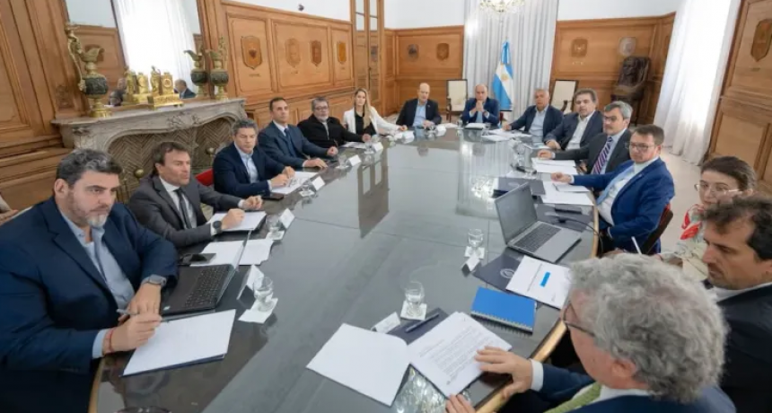 El Consejo de Mayo debatió reforma laboral y tributaria en su cuarta reunión