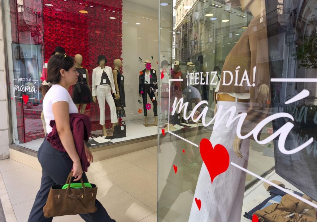 D&iacute;a de la Madre: proyectan un gasto promedio de $55.800 por regalo en un contexto de consumo cauto