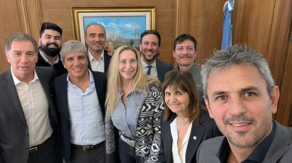 La mesa pol&iacute;tica del Gobierno nacional se reuni&oacute; para revisar la agenda legislativa y la evoluci&oacute;n del fen&oacute;meno El Ni&ntilde;o