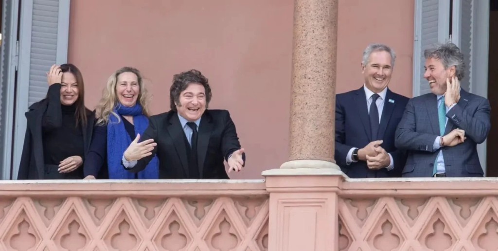 Qu&eacute; pas&oacute; en la reuni&oacute;n de Gabinete de Milei y cu&aacute;l es su postura ante el triunfo de Lula