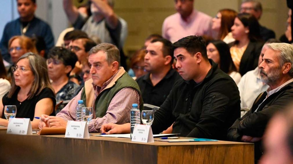 Jos&eacute; Manubens respald&oacute; el plan estrat&eacute;gico de El&iacute;as Su&aacute;rez y destac&oacute; el potencial productivo de Santiago del Estero