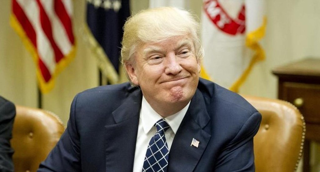 Trump habl&oacute; sobre la carta de Flavio Bolsonaro y su llegada a EEUU: "No me voy a involucrar"