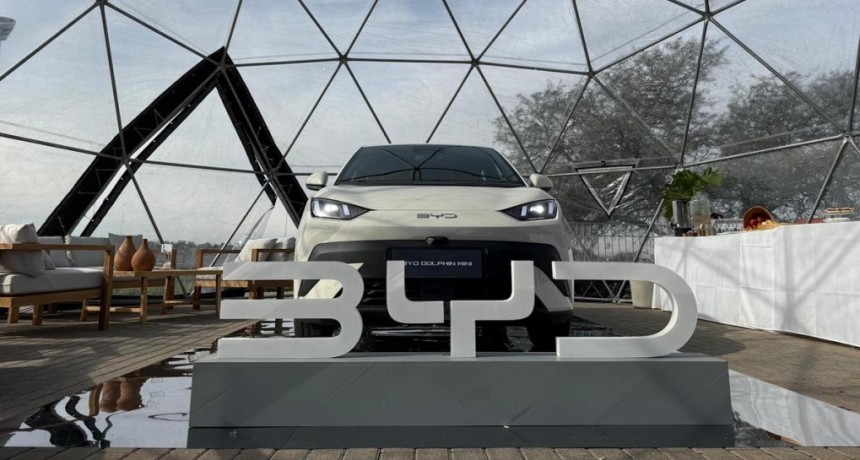 El boom de los autos el&eacute;ctricos chinos: cu&aacute;nto cuestan y por qu&eacute; ganan las calles