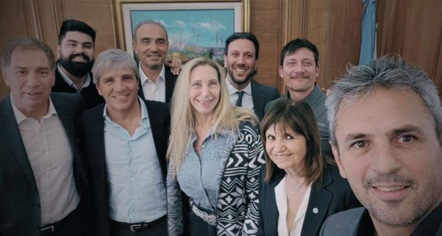 Tensiones en la mesa pol&iacute;tica (con el Presidente haciendo campa&ntilde;a en Espa&ntilde;a)