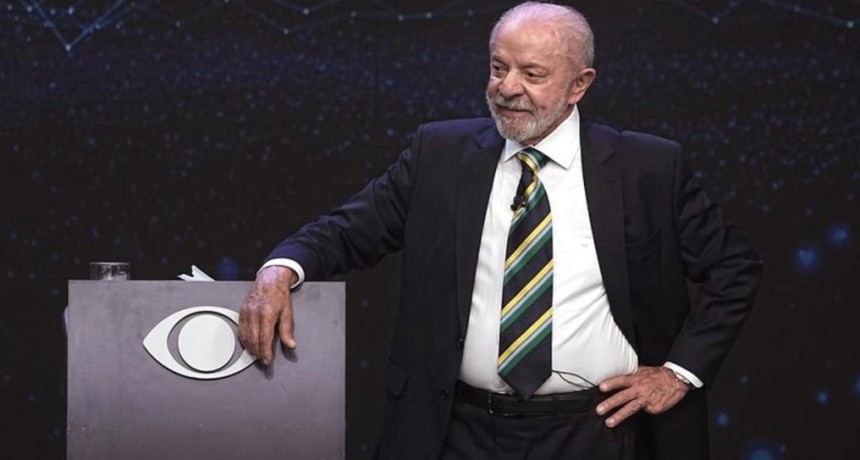 En unas elecciones hist&oacute;ricas, Lula dio la sorpresa y fue reelegido presidente de Brasil