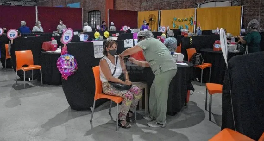 El Conicet reveló cómo las vacunas reducen el riesgo de contagiarse de coronavirus