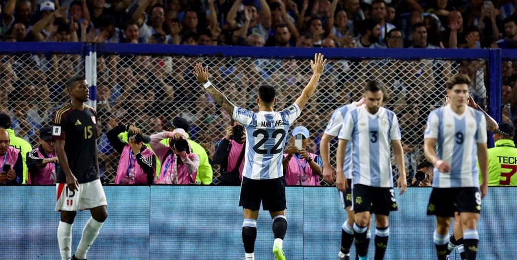 Feliz fin de año para la Selección: ganó 1-0 ante Perú en La Bombonera