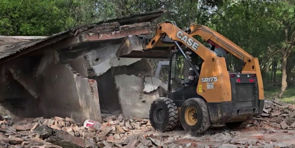 Tumbaron cuatro búnkeres de droga en la ciudad de Frontera