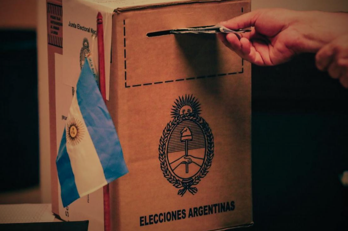 Más allá del crecimiento de LLA: crisis de representación en 58% del electorado