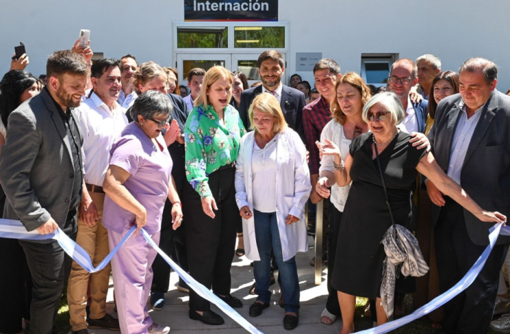 Pullaro: “Nos enorgullece tener el mejor servicio de salud de toda la República Argentina”