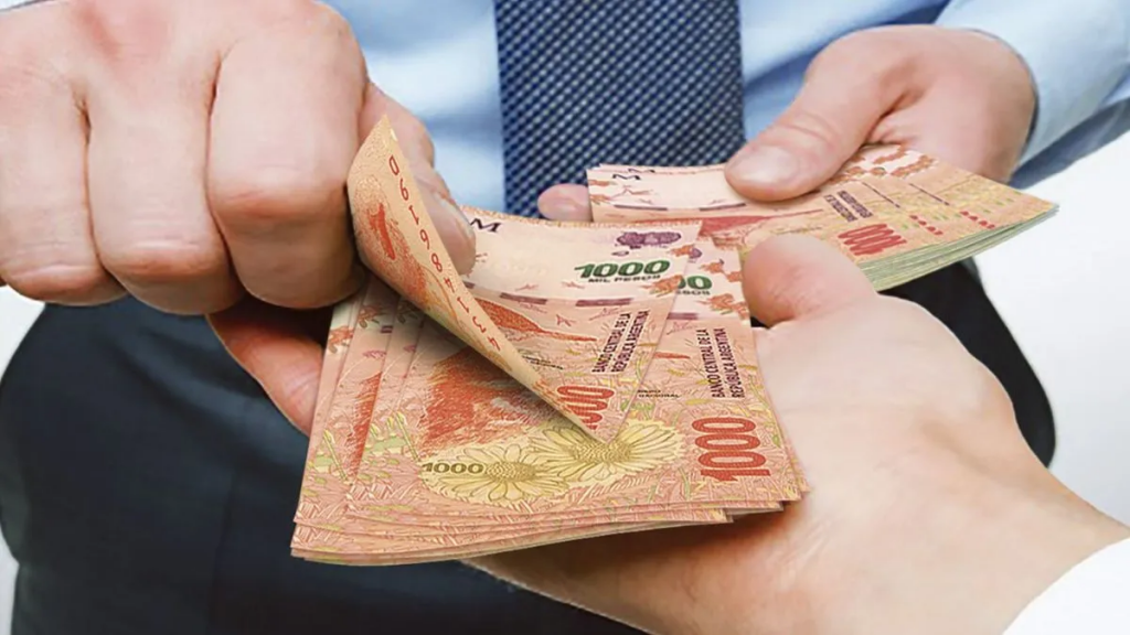 Créditos para llegar a fin de mes: se dispara la deuda y el atraso de pagos en los hogares argentinos