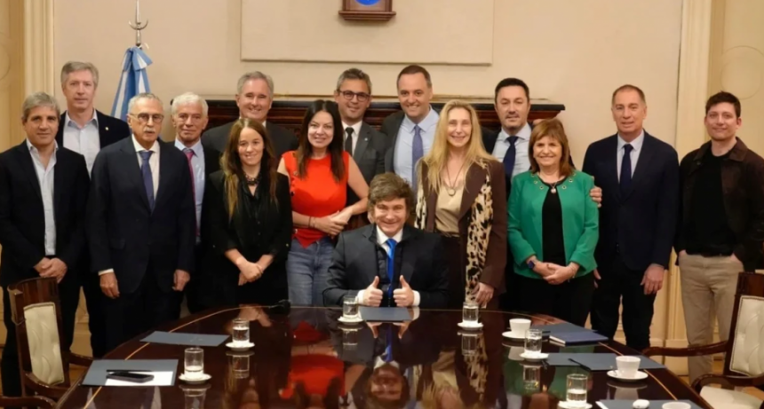 El gobierno nacional inicia la semana con el estreno de su nuevo gabinete