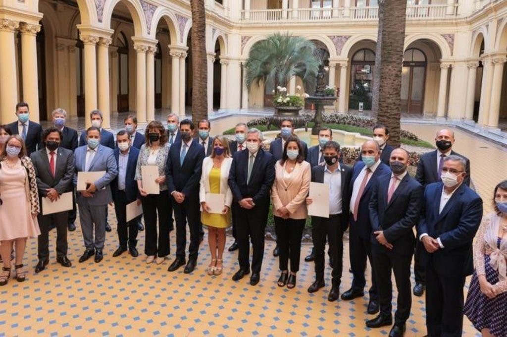 El gobierno argentino firmó con 23 provincias el 