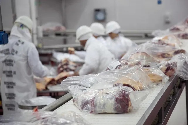 Carne: el Mercosur cierra un año con buenas ventas de carne pese a la caída de precios