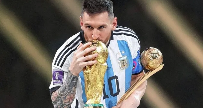 Messi se llev&oacute; el premio al mejor jugador del Mundial 