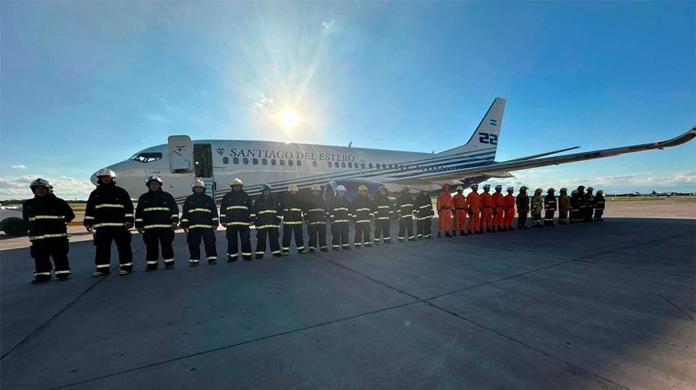 Santiago envía aviones hidrantes a la Patagonia para combatir incendios en el Nahuel Huapi