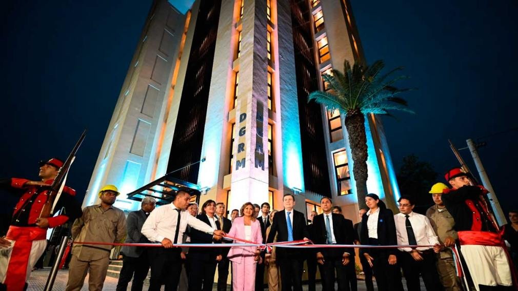 El gobernador Zamora y la intendente Fuentes inauguraron el edificio de Rentas Municipal