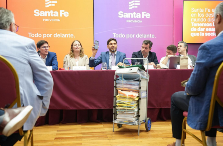 Pullaro: “Vamos por ciudadanía digital, por un Estado moderno en Santa Fe”