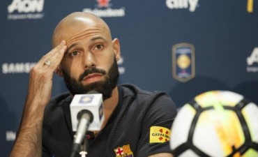 Sampaoli le planteó a Mascherano su preocupación por la falta de continuidad en el Barcelona