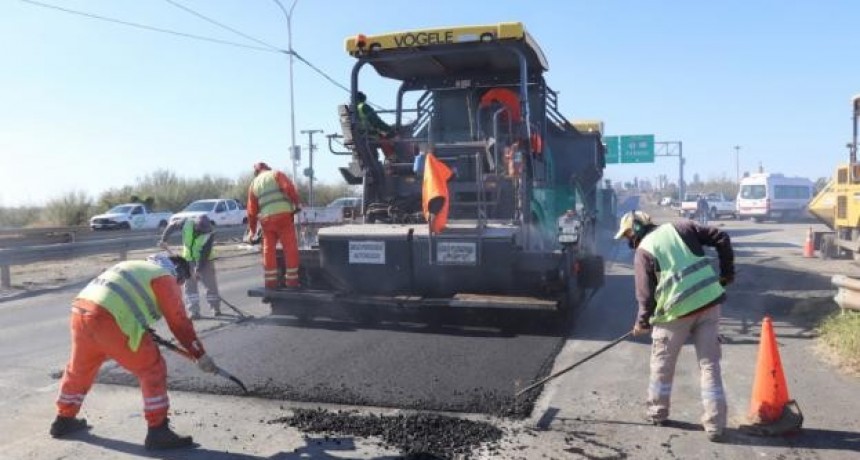 La provincia adjudic&oacute; ocho nuevas obras viales por m&aacute;s de $60.000 millones
