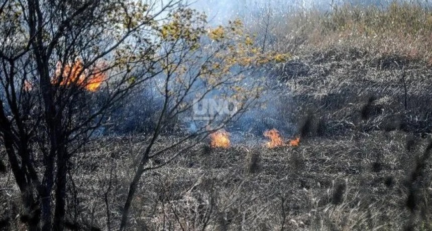 Hay alerta por dos focos activos de incendios en la provincia