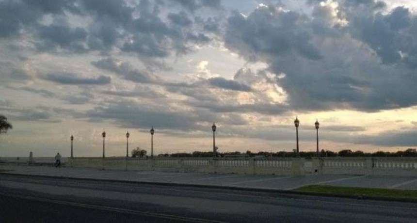 Tras los 43&deg; del martes, un &ldquo;frente fr&iacute;o&rdquo; avanza por el centro del pa&iacute;s y la ola de calor empieza a ceder