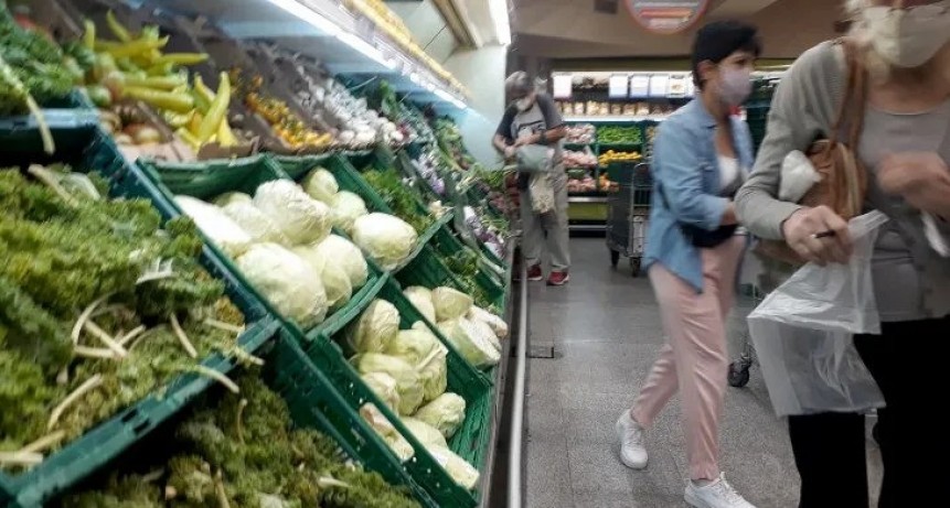 Los consumidores pagaron en diciembre 3,4 veces m&aacute;s de lo que cobraron los productores