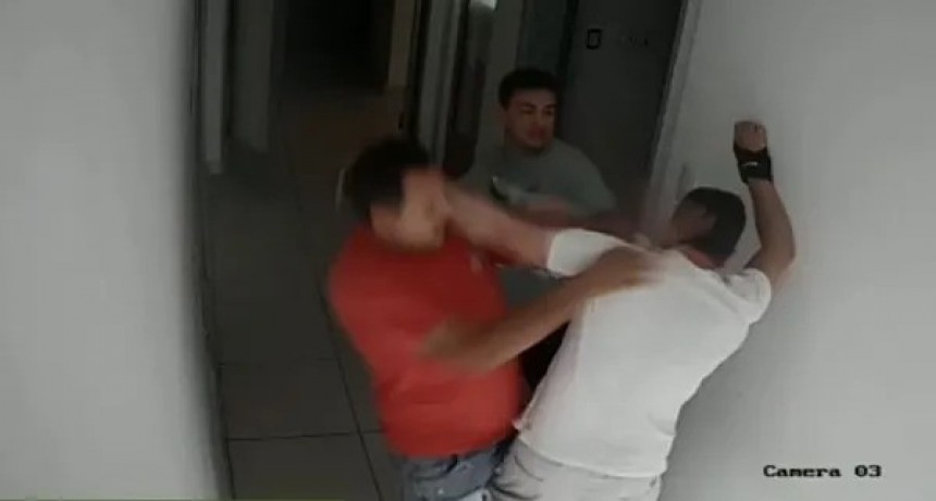 Video: as&iacute; fue la salvaje agresi&oacute;n a un m&eacute;dico que conmocion&oacute; a Avellaneda 