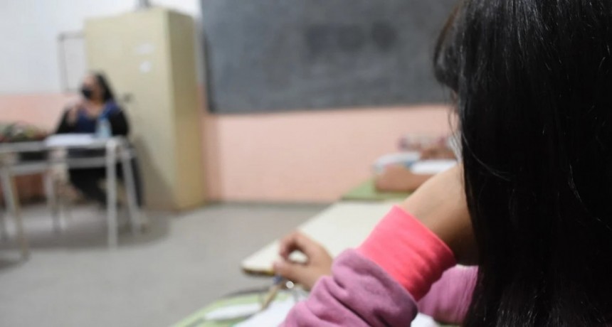 Santa Fe: hay 7.700 docentes reemplazantes y hasta titulares sin carpetas médicas