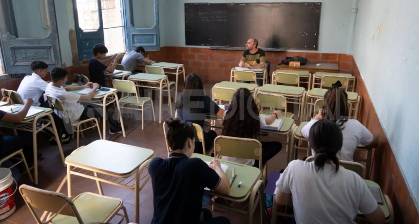 Radiografía del secundario en Santa Fe: el 52% de los estudiantes adeuda materias