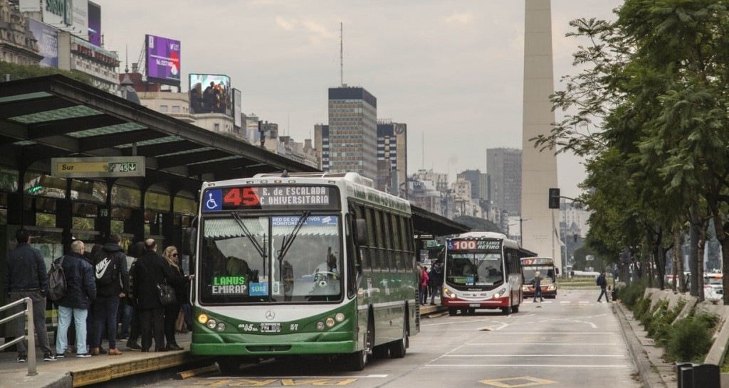 Cada $10 de subsidios al transporte del Amba va $1 a las provincias