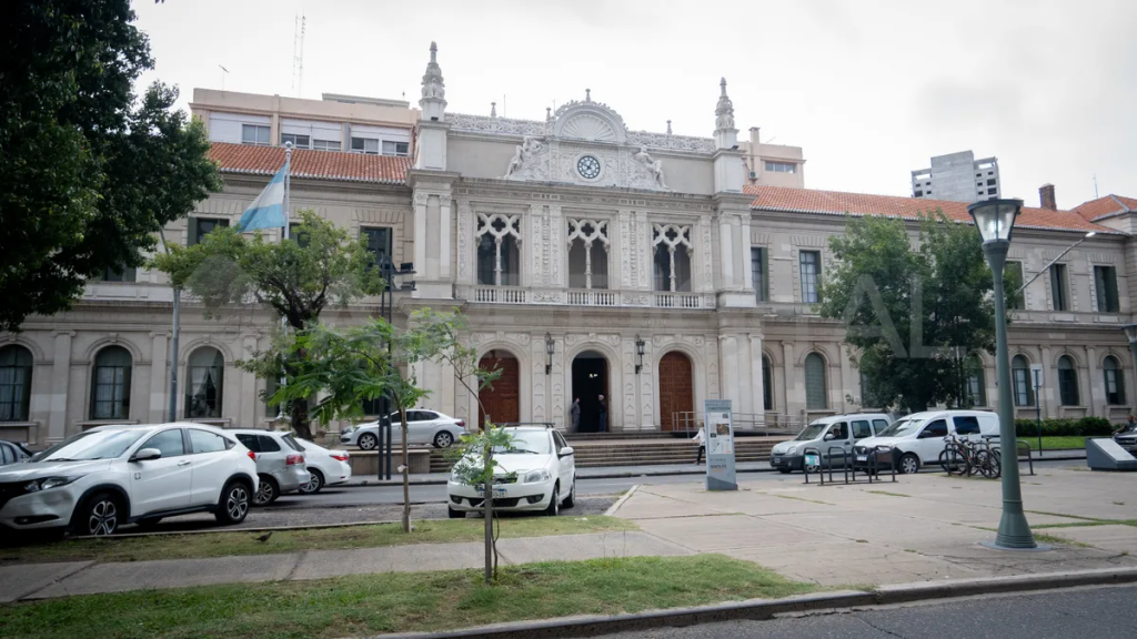 Cayó un 10% el número de ingresantes en la Universidad Nacional del Litoral para 2025