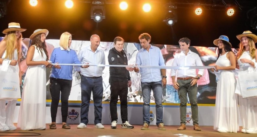 Zamora participó en Pinamar de la inauguración del Paseo del Norte Grande