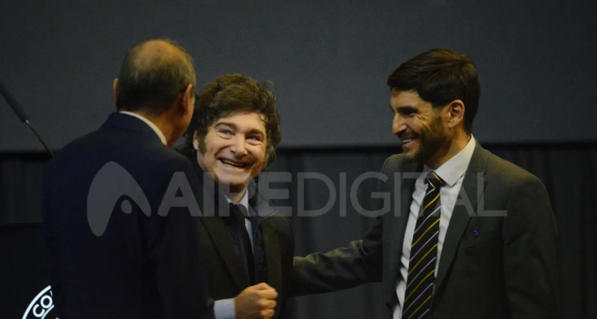 El gobernador Maximiliano Pullaro celebró la baja de retenciones al campo anunciada por Nación