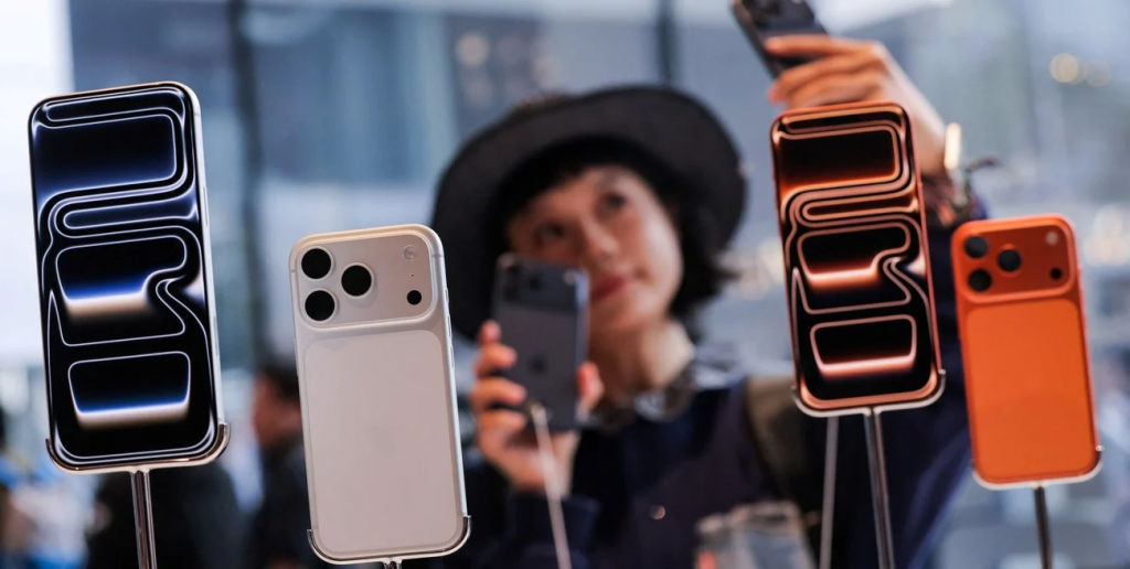 Eliminación de impuestos: cómo impactará en el precio de iPhones y otros celulares