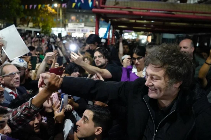 Adorni explicó por qué Milei no entrará a caballo en su visita a Jesús María