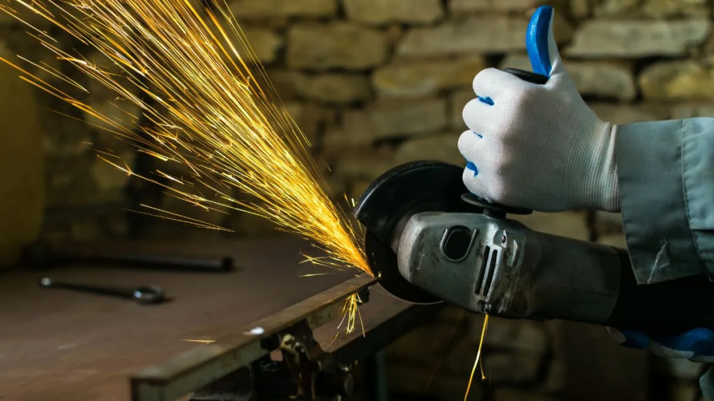 La oleada de importaciones pega en Santa Fe: suspensiones y crisis económica