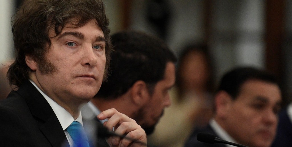 El termómetro de confianza midió bajas en la imagen de Milei a comienzos del año