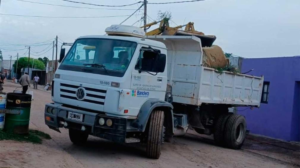Bandera intensifica el operativo de limpieza y descacharreo en distintos barrios de la ciudad