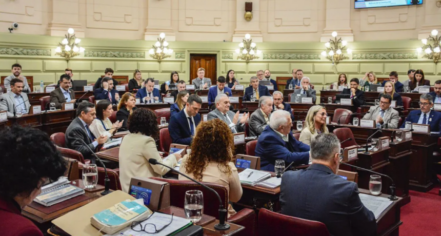 Convenci&oacute;n del 25: qu&eacute; cambi&oacute; en Santa Fe tras la mayor reforma constitucional en 63 a&ntilde;os