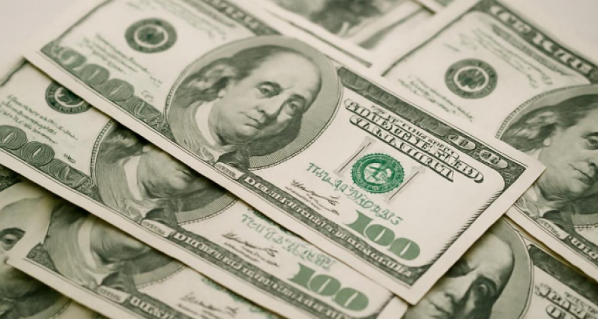 Larga el nuevo dólar y el gobierno se tira a la pileta