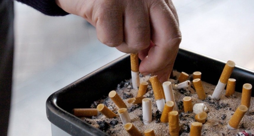 UNL libre de humo: no se podrá fumar o vapear en ningún espacio, incluidos semicubiertos y abiertos