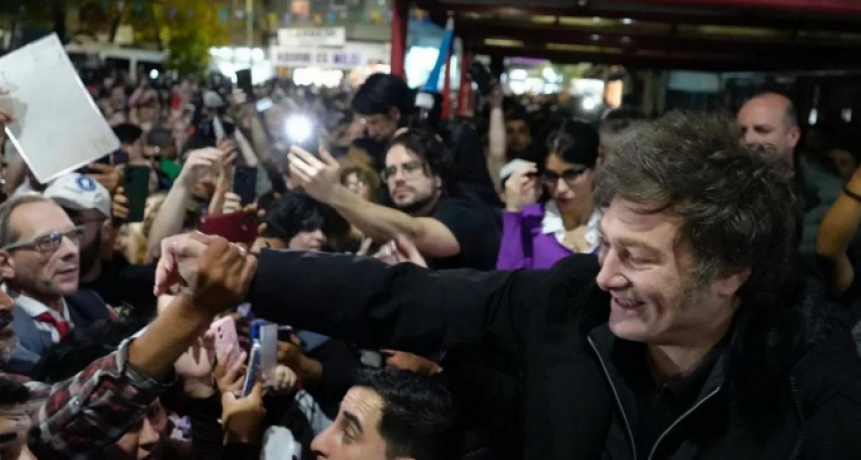 Adorni explicó por qué Milei no entrará a caballo en su visita a Jesús María